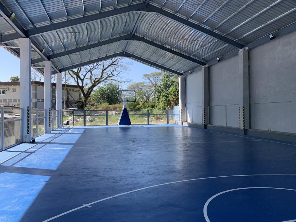 HELP Clark - 學校環境