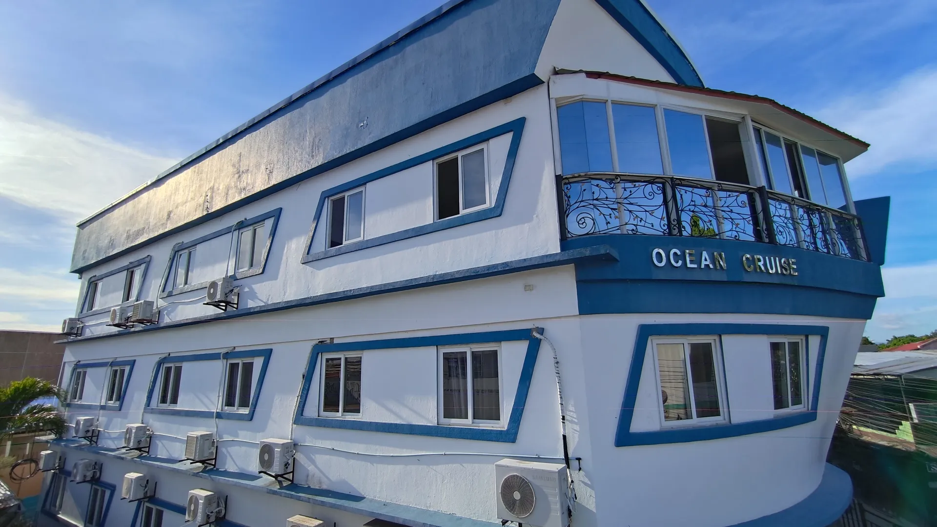 Winning English Academy-Ocean Banner