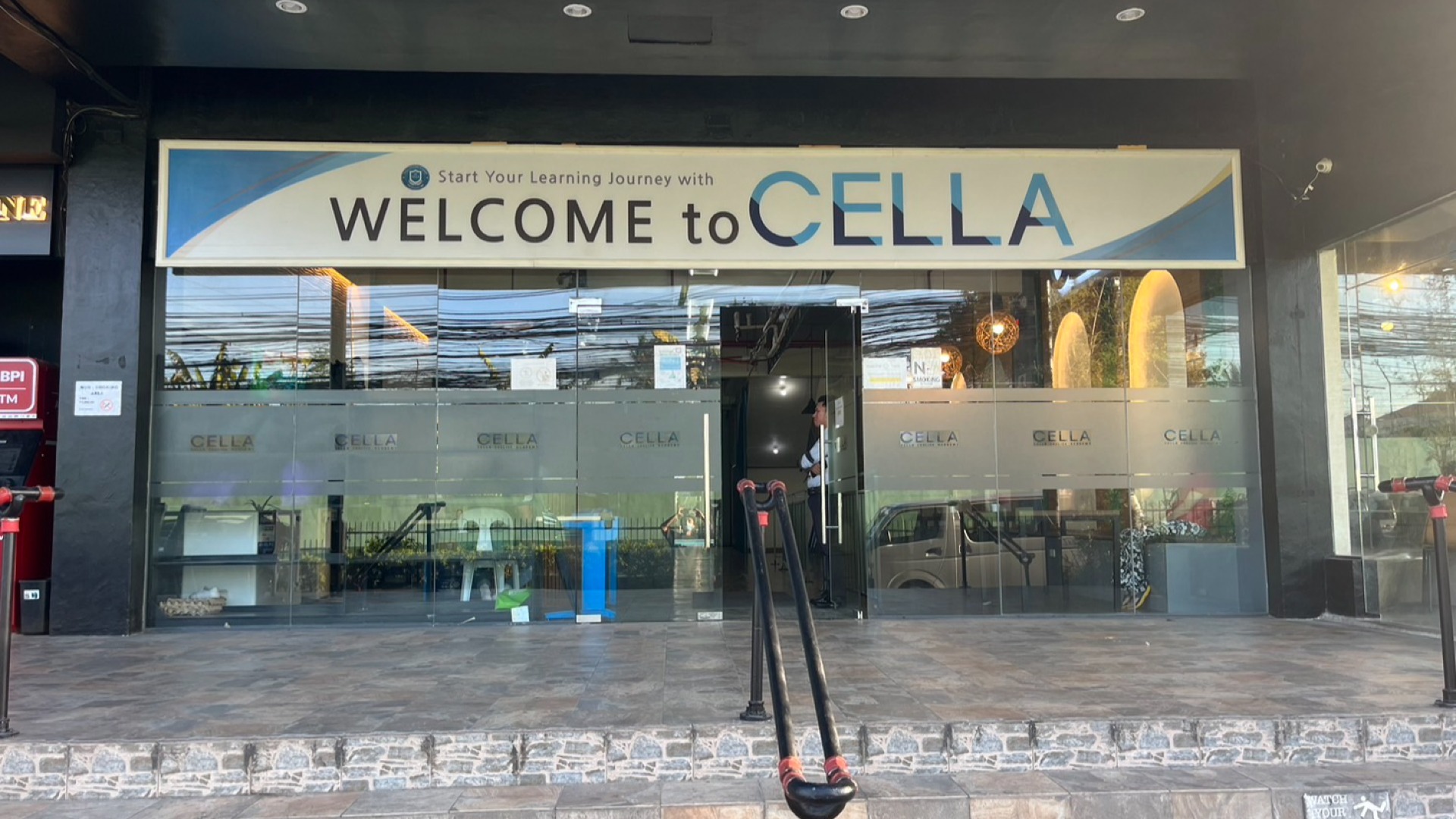 Cella-Premuim Banner