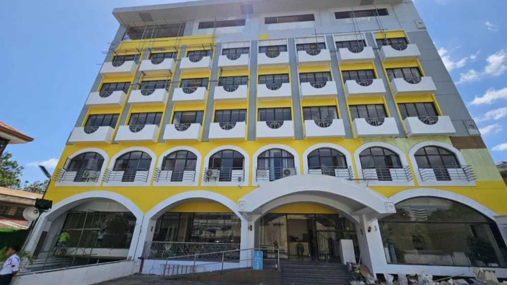 IU English Academy Banner