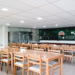 English FELLA-2 - 學校環境